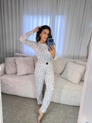 Pijama longo corações cinza