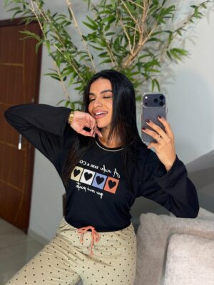 Pijama longo corações