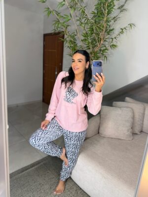 Pijama em plush animal print rose