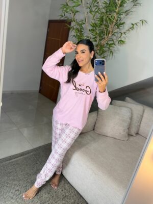 Pijama em plush good morning rosa