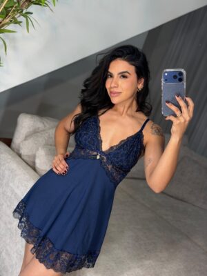 Camisola luxo azul marinho com fios dourados